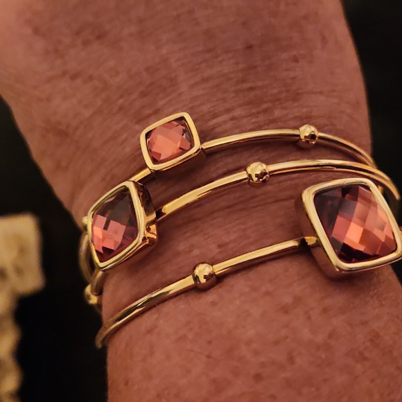 Bangle - Picture 2 of 3